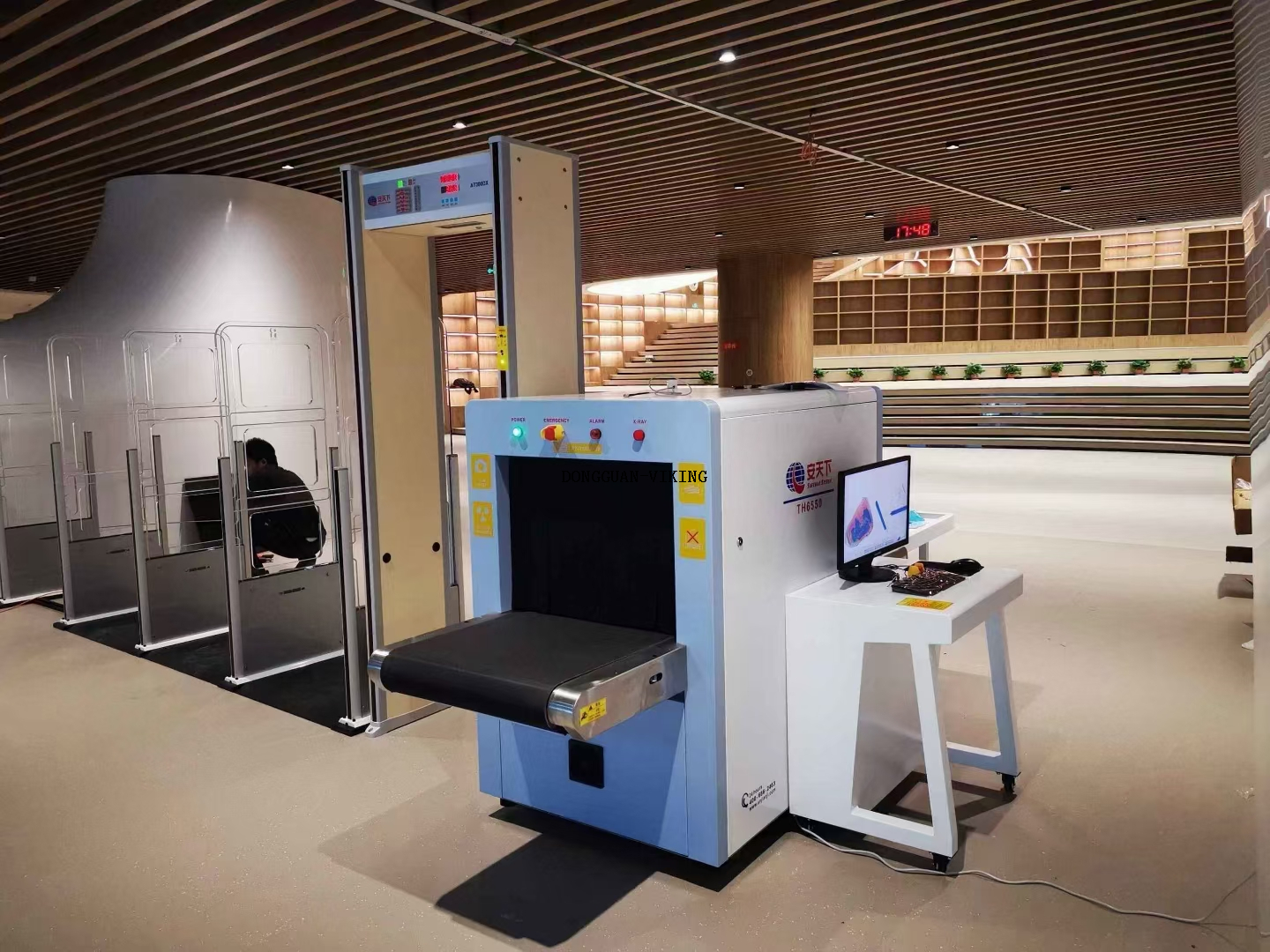 Máquina de scanner de inspeção de bagagem e encomendas de segurança aeroportuária de raio-x de segurança 